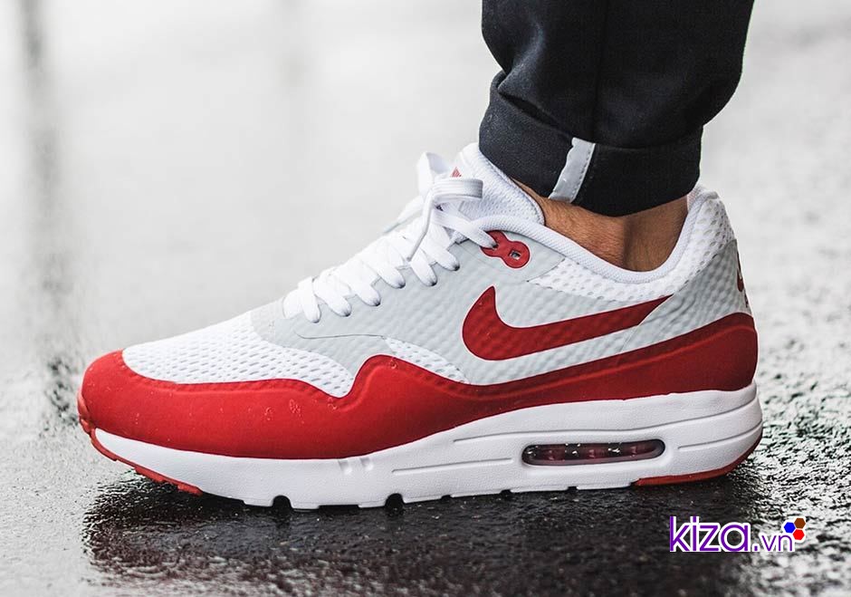 Giày Nike Air max ra đời vào năm 1987