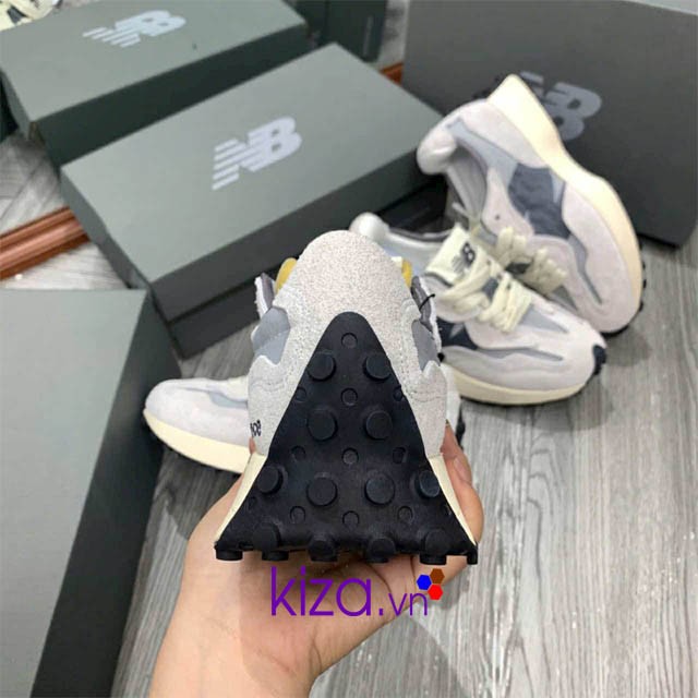 Giày nam New Balance 327 màu xám đen