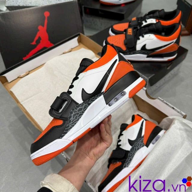 mua Giày Nike Air Jordan 3 Retro đen cam