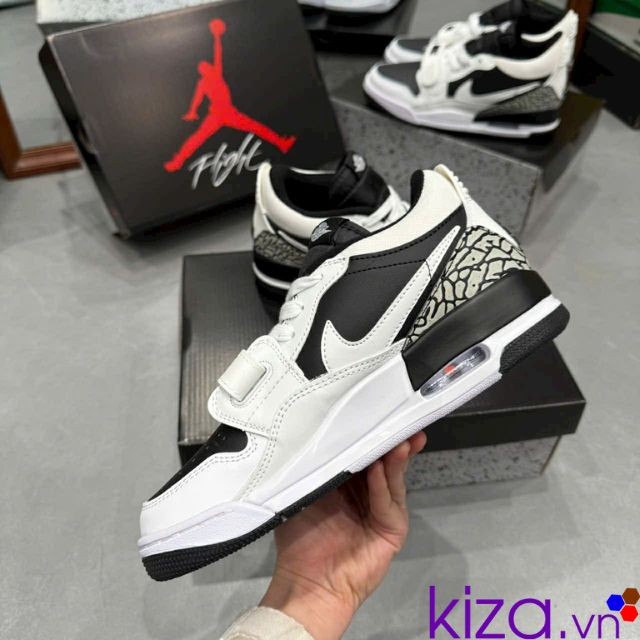 Giày Nike  Air Jordan 3 retro đen trắng