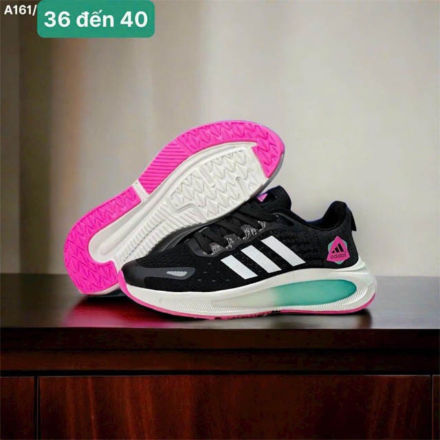 Giày Adidas nữ tím đen