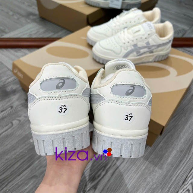 sneaker Asics court super fake