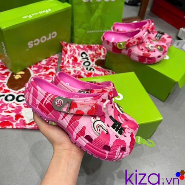 Dép sục crocs Bape camo màu hồng nữ