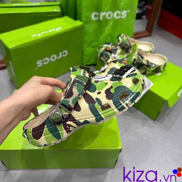 Dép crocs bape camo màu xanh lá