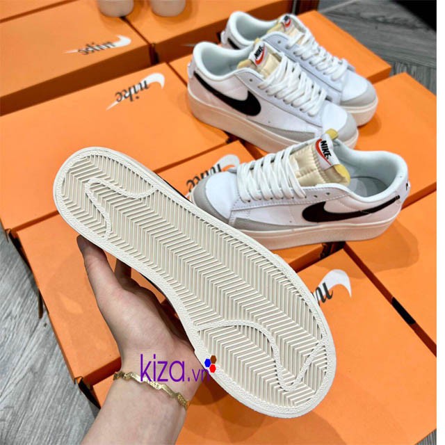 Giày Nike Blazer trắng đen
