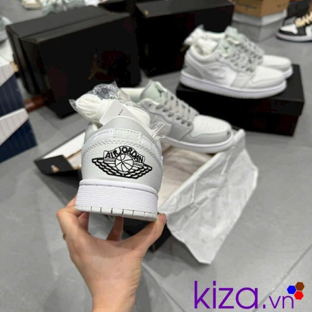 Giầy nike jordan cổ thấp