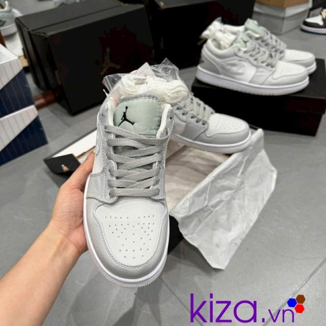 nike air jordan grey