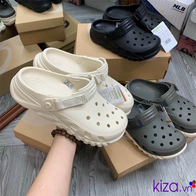 dép crocs màu trắng cho nam
