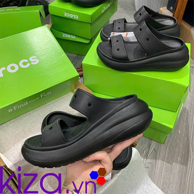 Dép Crocs màu đen