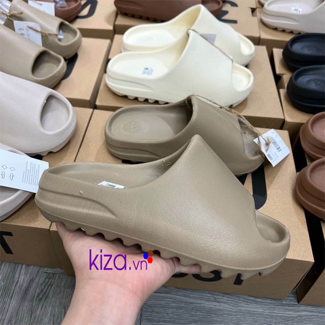 Dép adidas slide màu nâu vàng