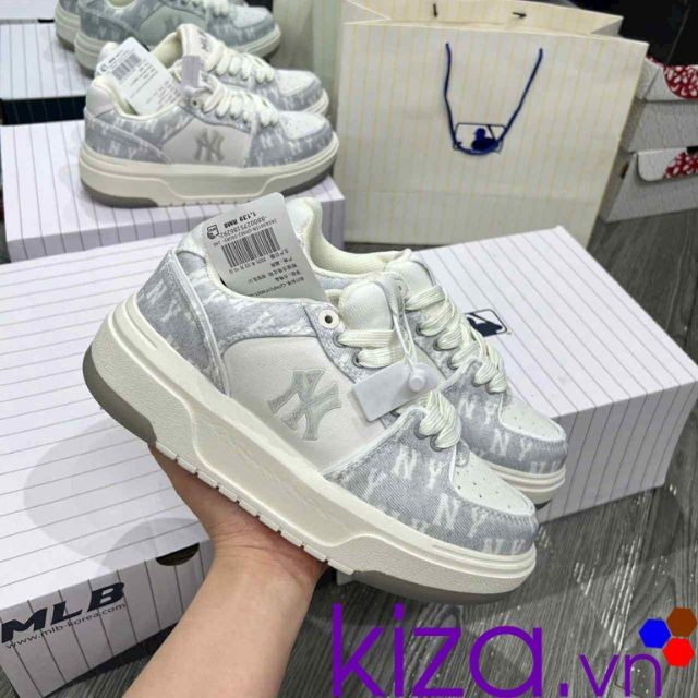 Sneaker MLB