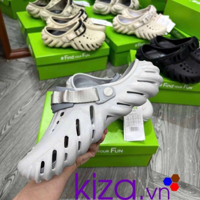 Sục crocs