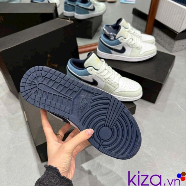 Giày nike nam jordan màu xanh trắng