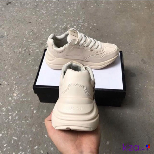 Gucci chunky môi nam