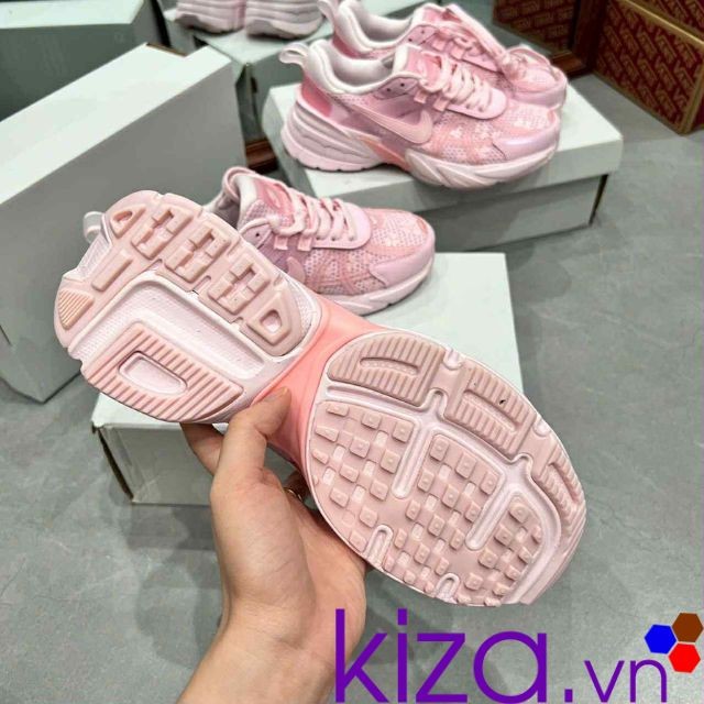 Giày Nike nữ V2k màu hồng