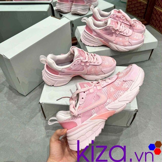 Giày thể thao siêu nhẹ