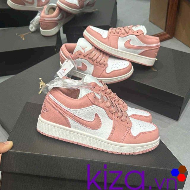 Mua Giày nike màu hồng