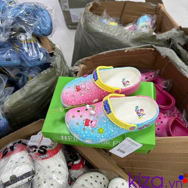 Dép crocs nữ màu xanh