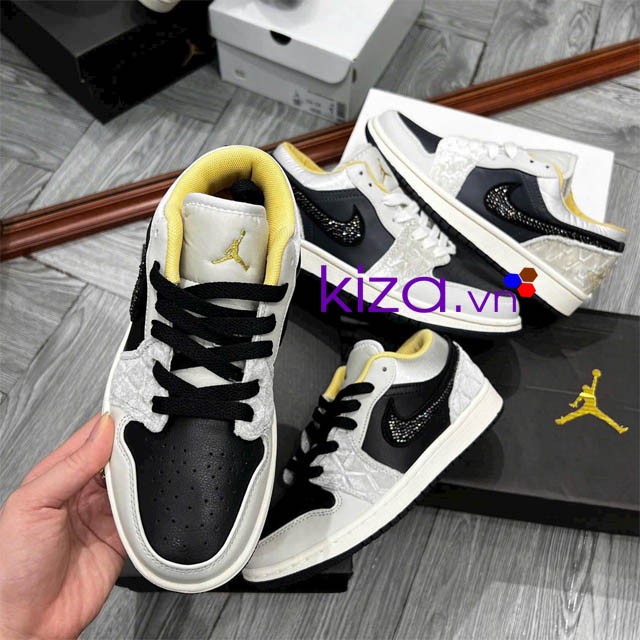 Giày thể thao nike jordan