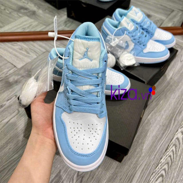 Giày nike Jordan màu xanh dương nam