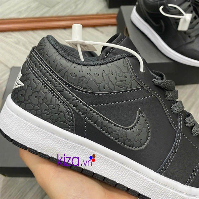 Giày nike jordan màu đen gót dâ sần