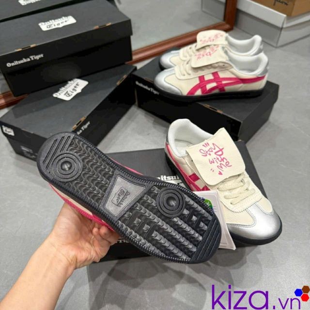 Giày Onitsuka Tiger tai thỏ màu trắng kẻ hồng