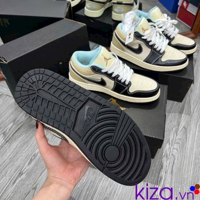 Giày Nike Jordan màu vàng kem phối da đen Rep cổ thấp