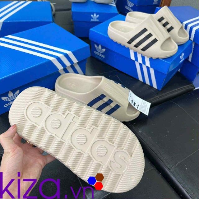 Dép Adidas màu kem 3 sọc đen