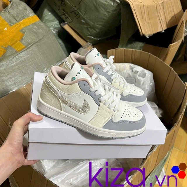 Mua giày nike jordan