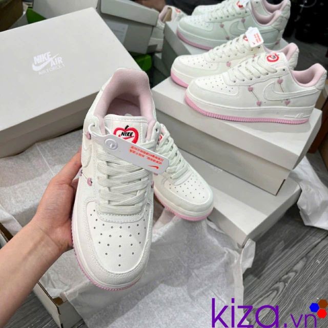 Giày nike nữ air force màu hồng