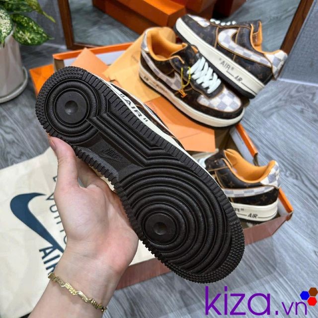 Giày nike air force louis vuitton kẻ caro màu nâu
