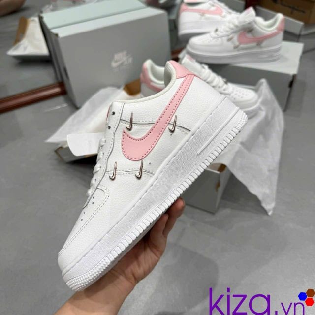 Giày nike air màu trắng