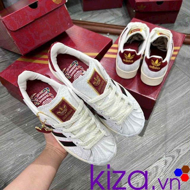 Giày Adidas nữ superstar màu trắng vảy mận