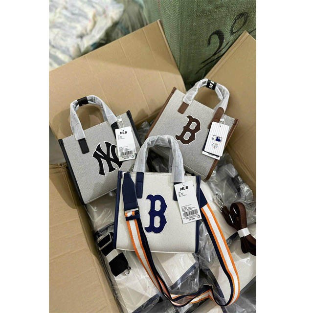 Túi xách MLB chữ B