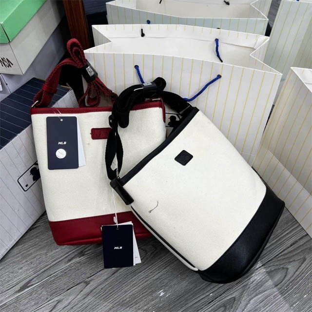 Túi xách MLB tròn màu trắng