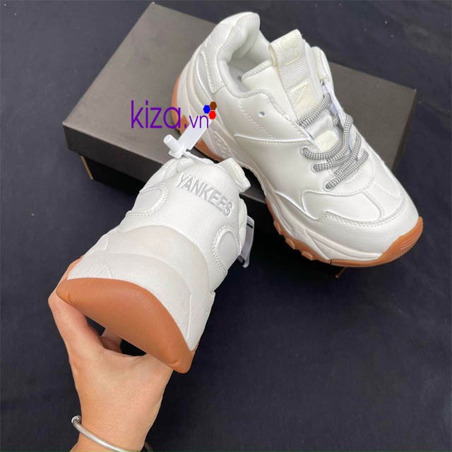 Giày MLB NY trắng đế nâu Super Fake