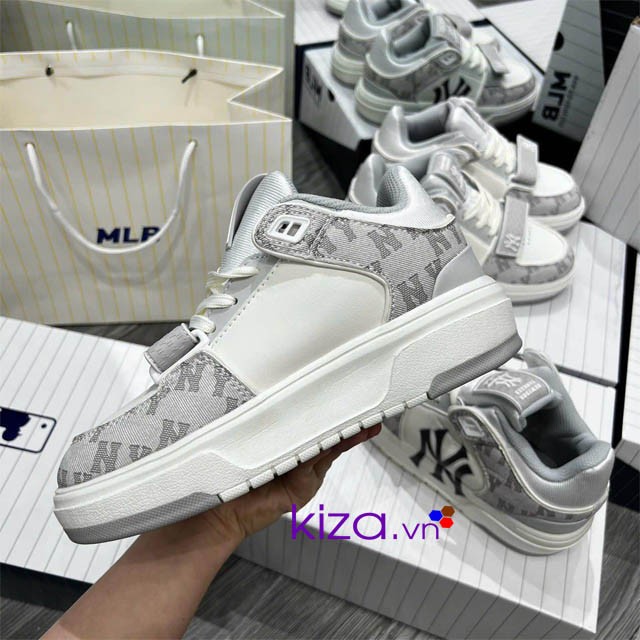 Giày thể thao nam MLB