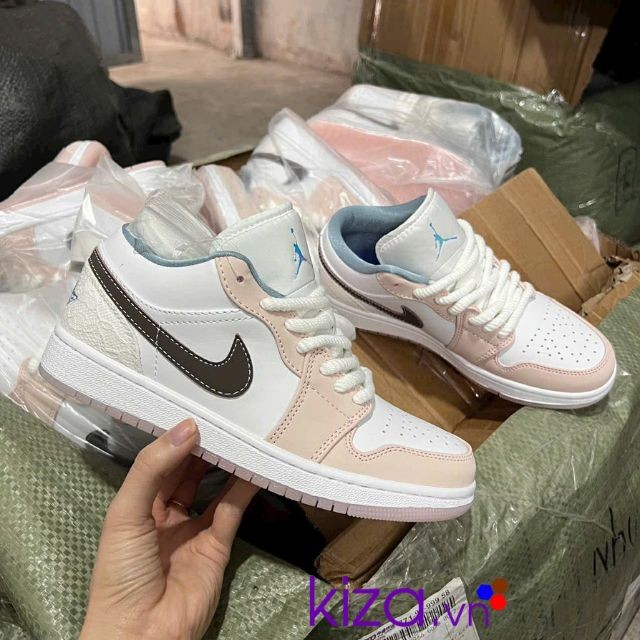 Giày nike nữ jordan mocha pink