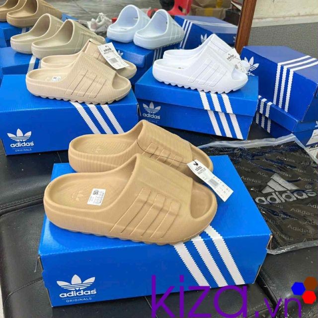 Dép adidas màu nâu