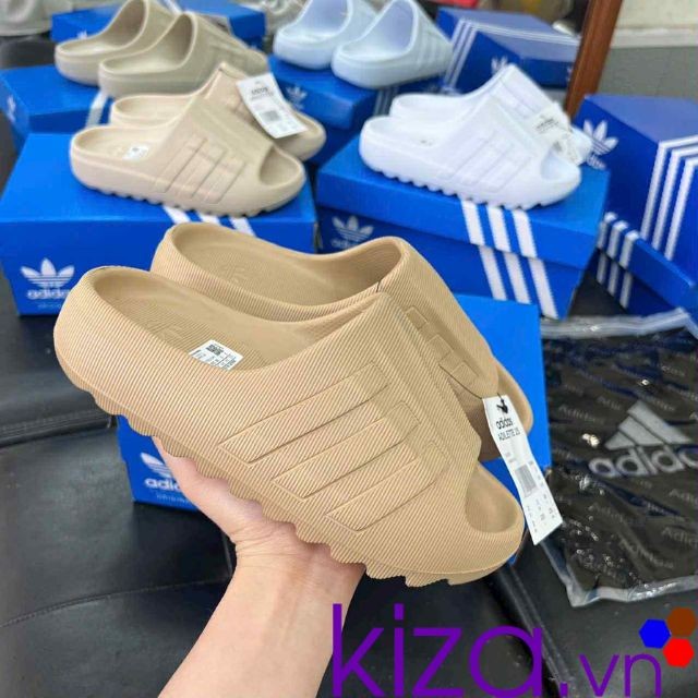 Dép Adidas quai ngang nâu trà sũa