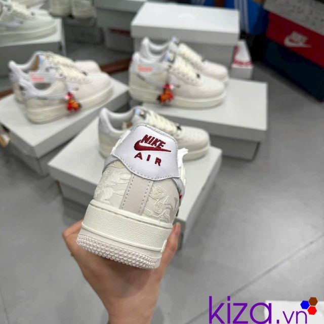 Giày nike Air Force one ngựa màu trắng kem