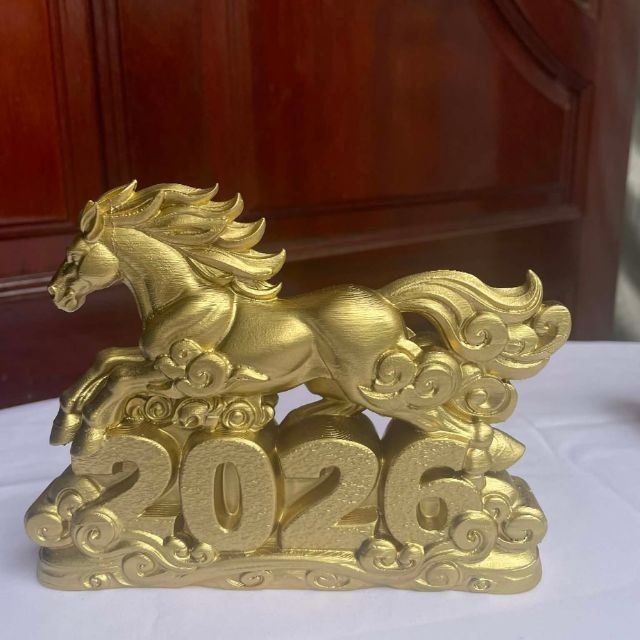 Tượng ngựa 2026 vàng in 3D