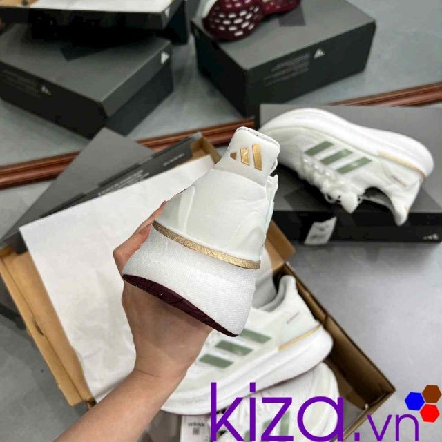 Giày Adidas nam ultraboost