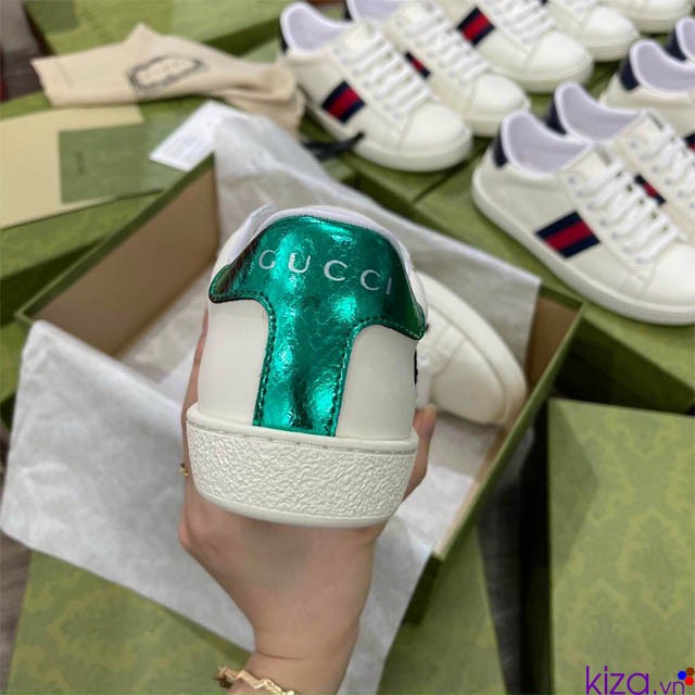 Giày Gucci rắn thêu nữ