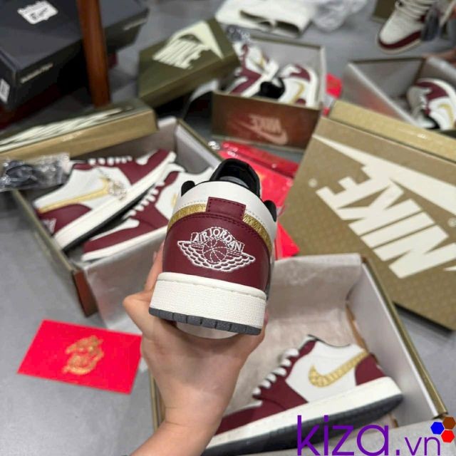 Giày nike air jordan thấp cổ màu mận đỏ