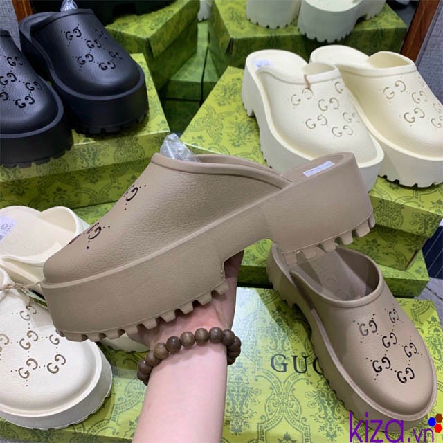 sục gucci màu nâu