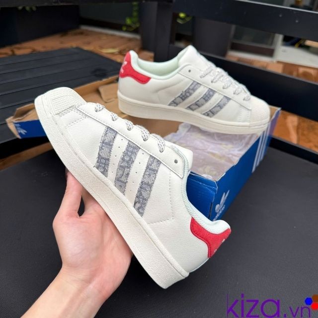 adidas mũi sò cho nữ