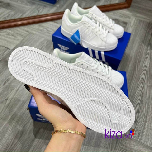 Adidas nam màu trắng