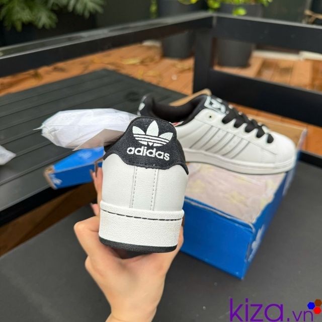Giày Adidas mũi sò màu trắng