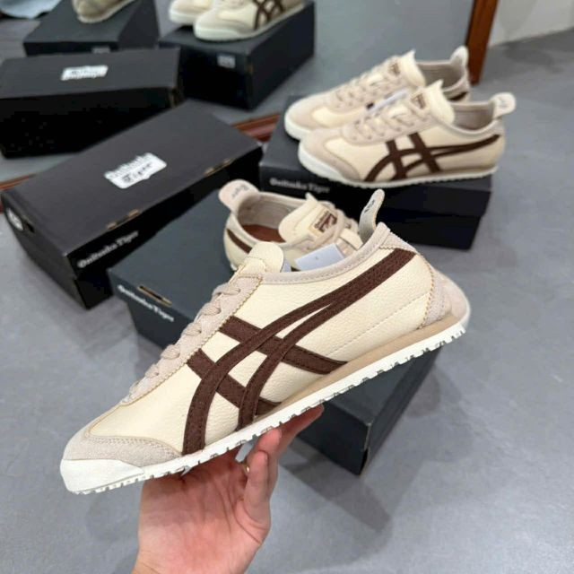 Giày Onitsuka Tiger màu kem kẻ nâu